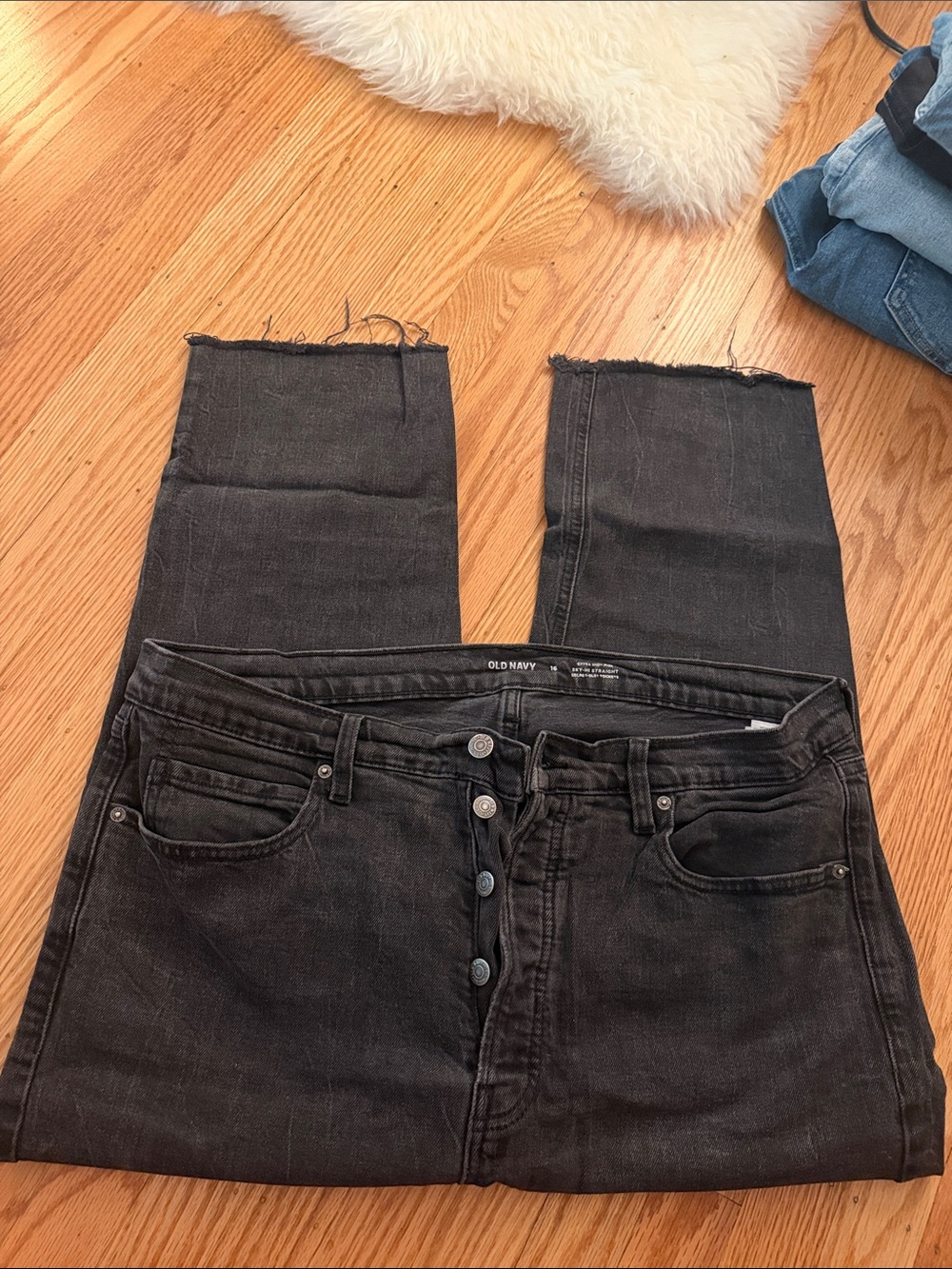 Size 16 Black Button-Fly Jeans (slight crop)